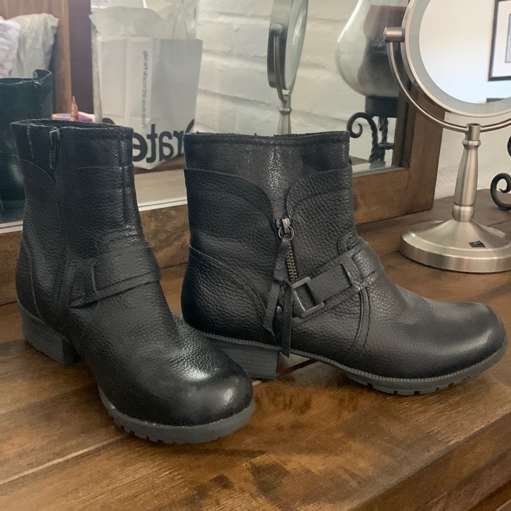 Clarks black leather boots